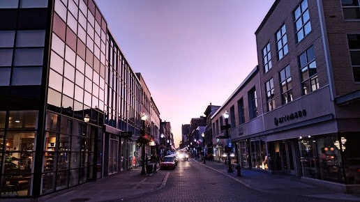 The best area to stay in Quebec City for shopping - Saint-Roch