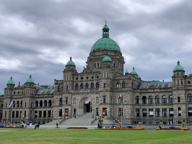 Where to stay in Victoria, BC for sightseeing - Inner Harbour