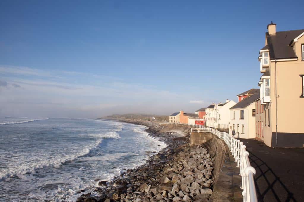 The best villages to stay near Cliffs of Moher - Lahinch