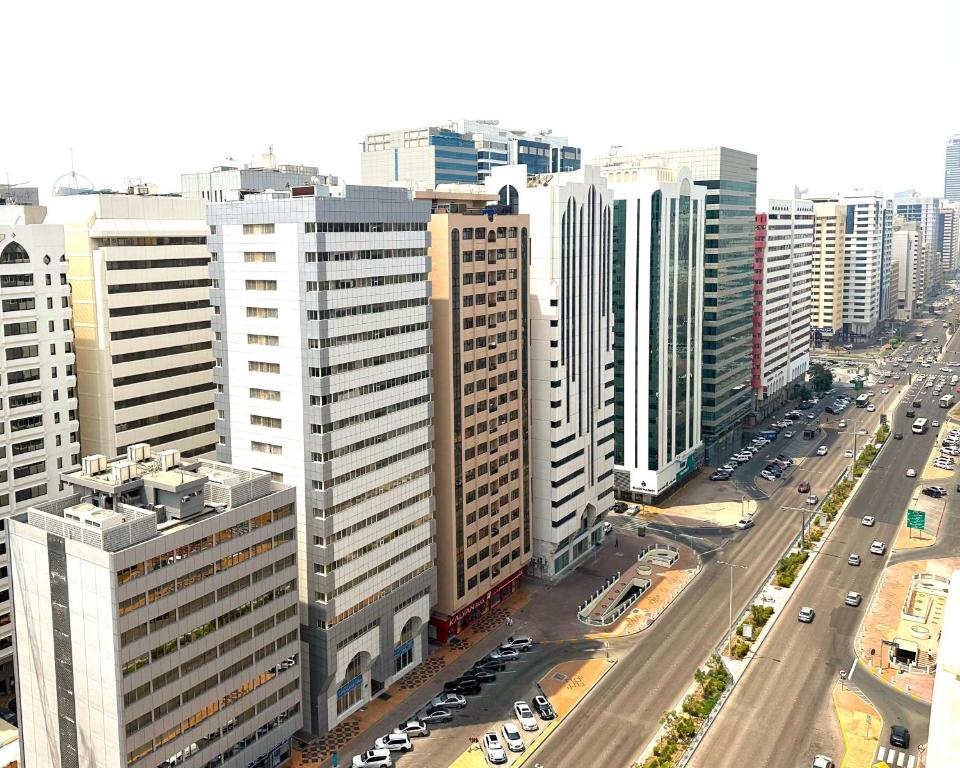 Mejores zonas donde alojarse en Abu Dabi - Downtown