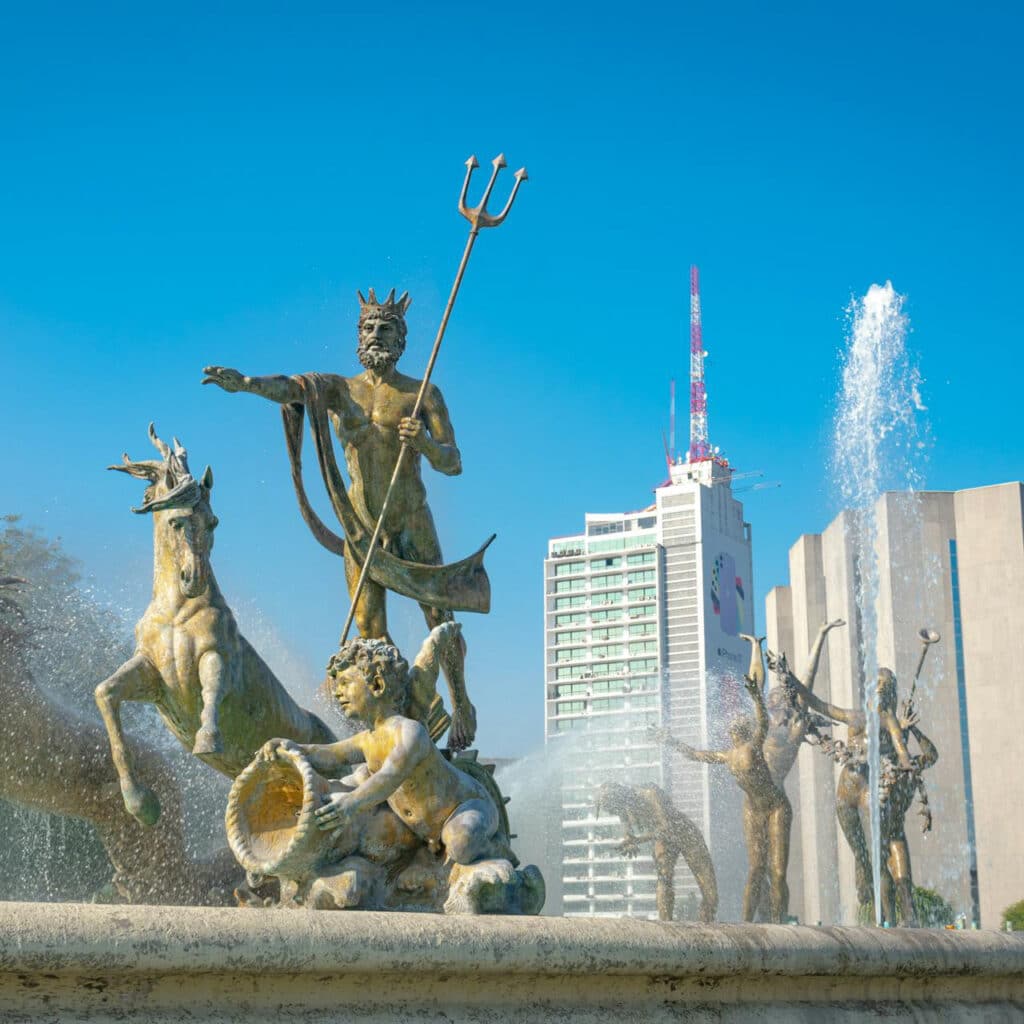 El centro de Monterrey es ideal para los viajeros que quieren estar cerca de los principales lugares de interés y conexiones de transporte