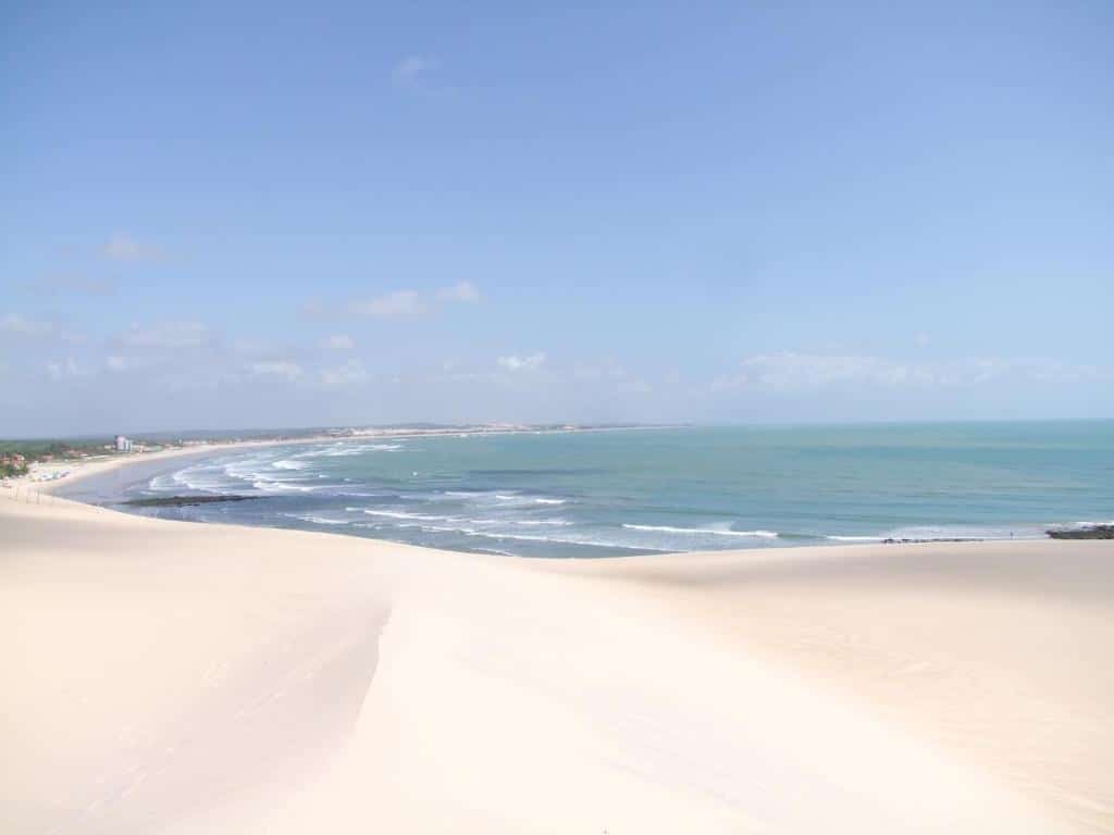 Com suas belezas naturais, Genipabu é um destino bonito no Rio Grande do Norte e um excelente bairro para se hospedar em Natal. 