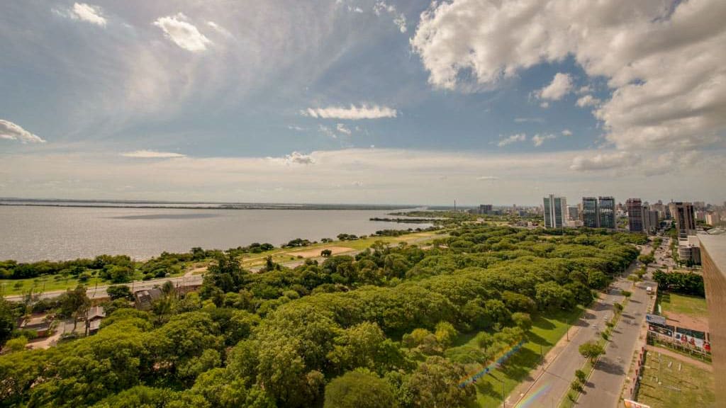 Sede del Parque Marinha do Brasil, Praia de Belas é uma área recomendada em Porto Alegre