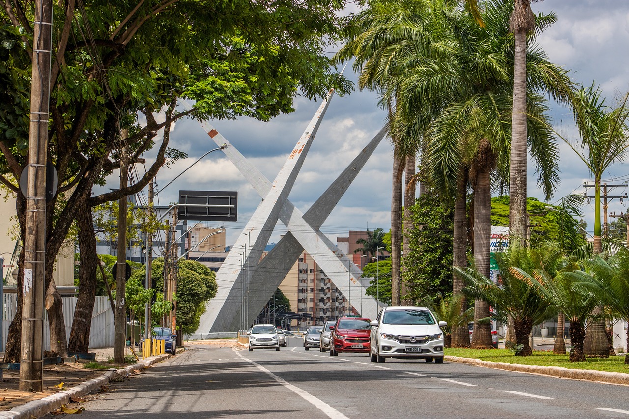 Setor Oeste, o distrito financeiro, combina localização central, parques, excelentes restaurantes e acomodações variadas, tornando-se uma das melhores áreas para ficar em Goiânia.