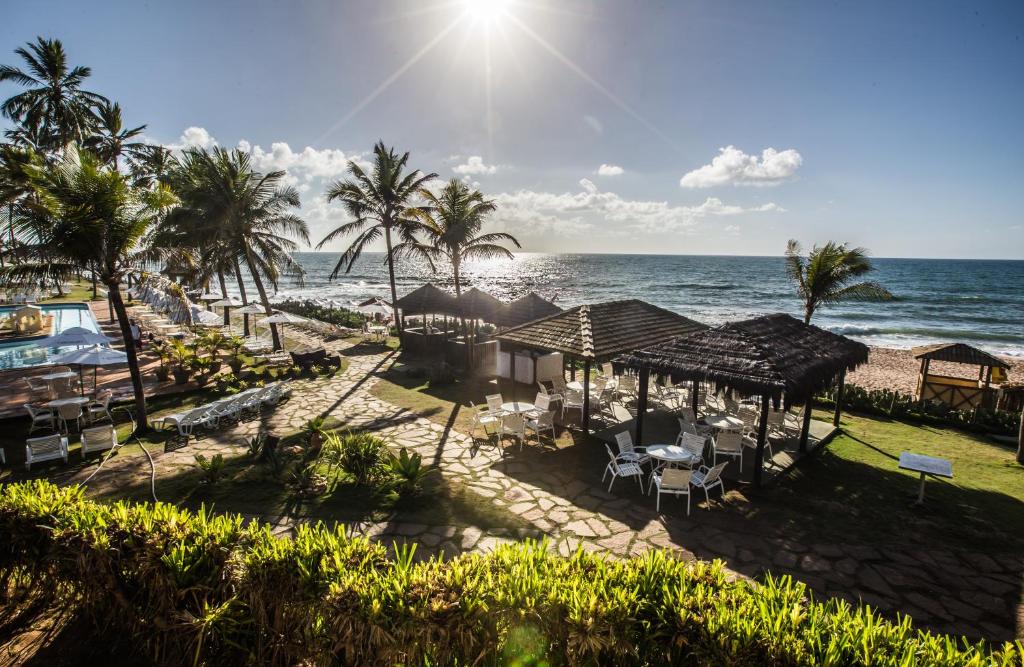 Stella Maris tem uma localização próxima ao aeroporto e as praias.