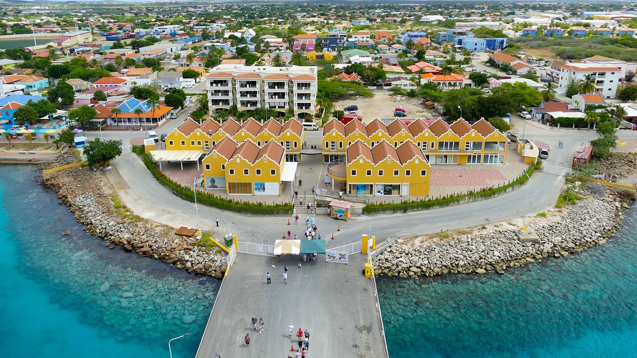 Kralendijk is the best location for travelers to Bonaire