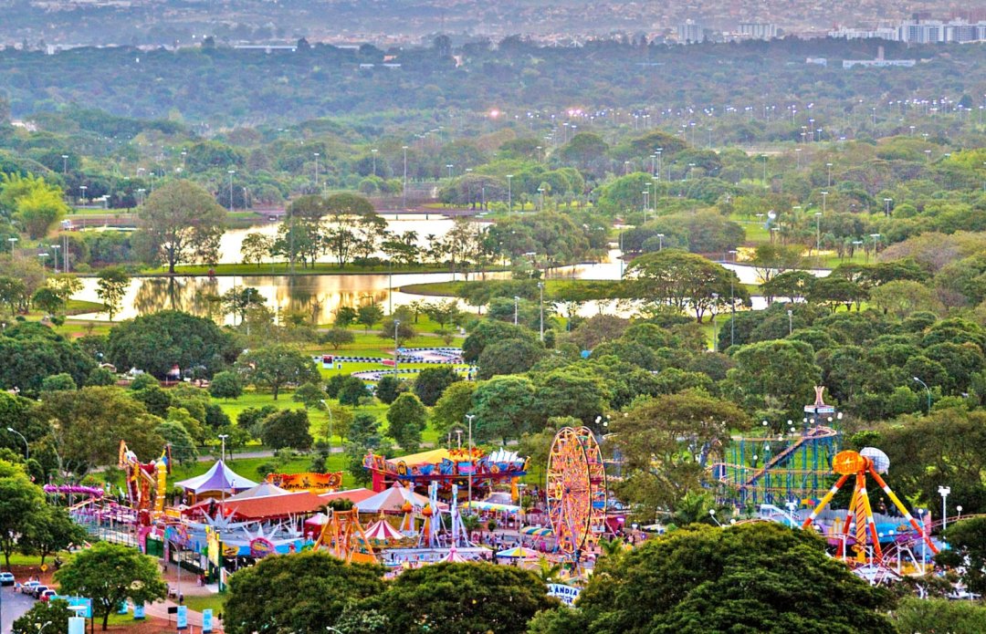 Dona Sarah Kubitschek City Park, located in the North Wing, is one of Brasília's most beautiful green areas