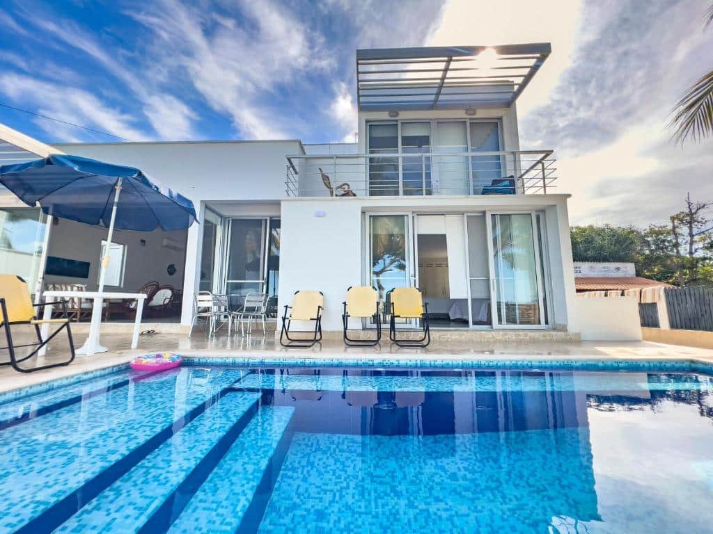 Santiago de Tolú offers the widest selection of hotels in the region