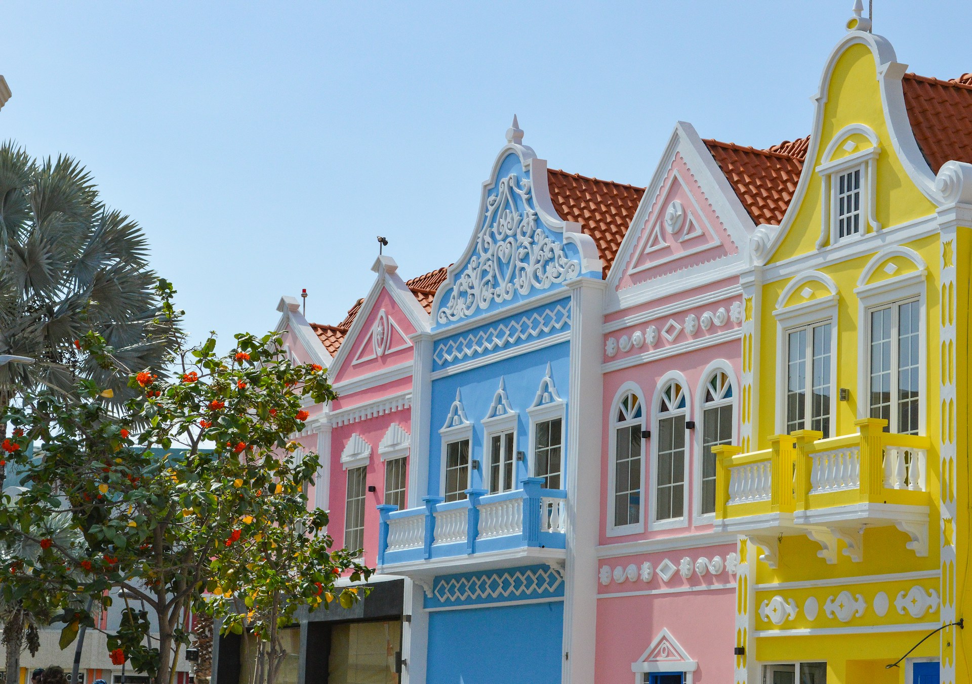 With access to nearby beaches, entertainment, modern infrastructure, and high-end accommodations, Oranjestad is the best area to stay in Aruba.