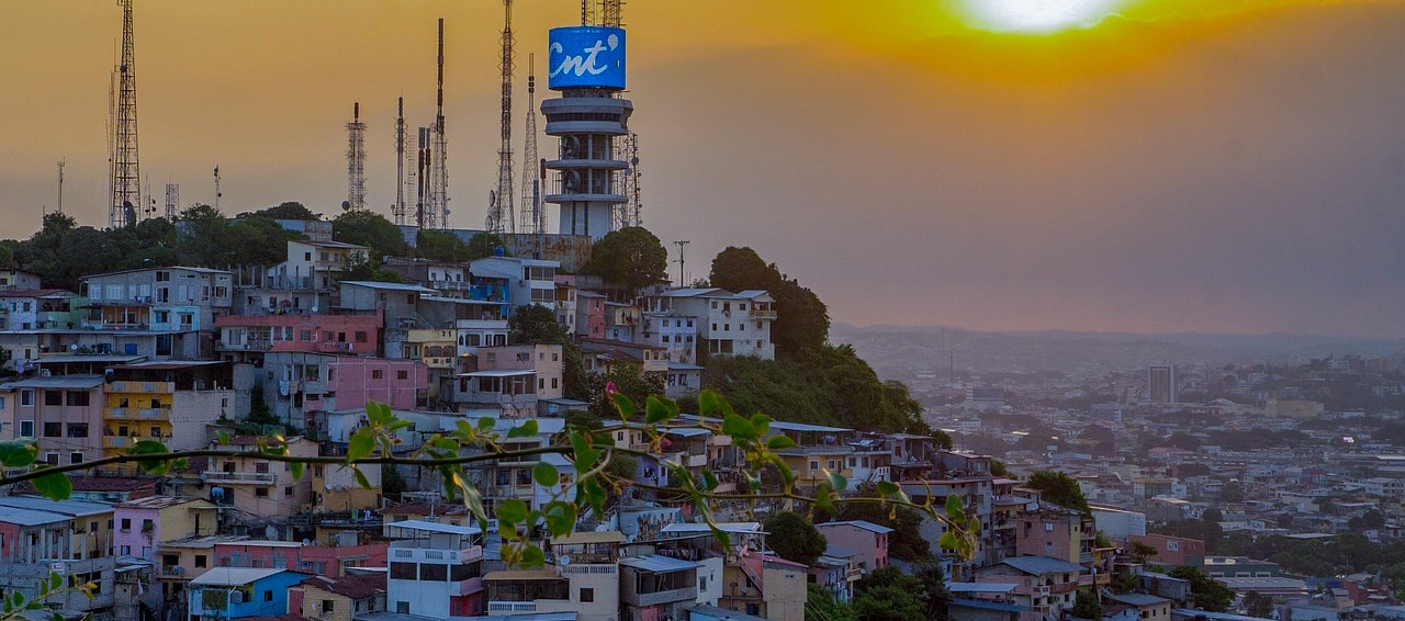 Known for its colorful wooden houses, cobbled streets, and colonial architecture, Las Peñas offers an insight into the city’s past